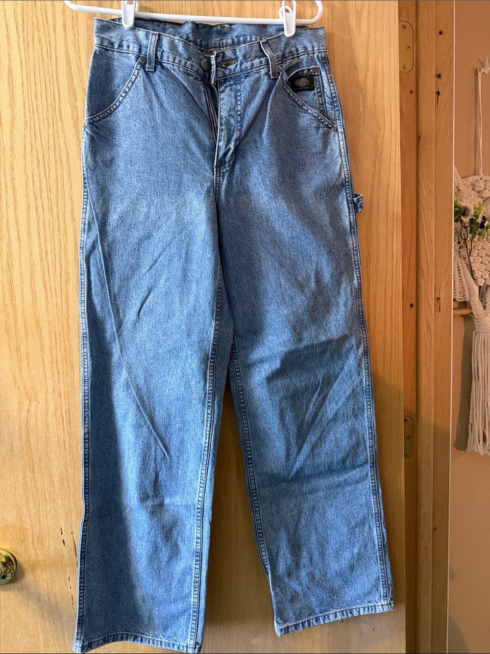 Harley-Davidson women’s Light Blue Relaxed Fit  Jeans size 6